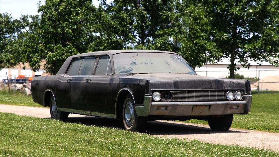  Lincoln Continental Executive Limousine Elvis Presley Car by Lehmann-Peterson 1967 года  (фото 1 из 20)